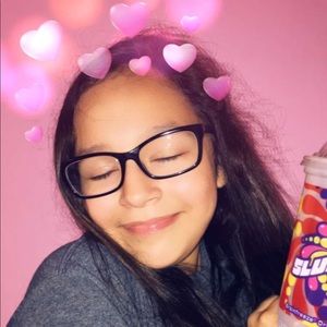 Meet your Posher, Elena